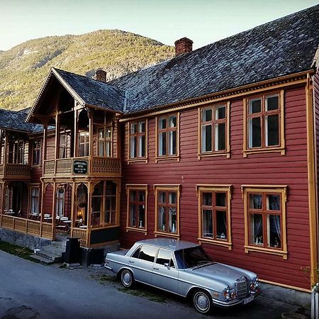 Laerdalsoren Motor Guesthouse Lærdalsøyri Εξωτερικό φωτογραφία