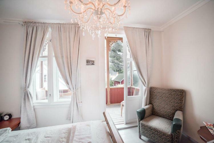 Laerdalsoren Motor Guesthouse Lærdalsøyri Εξωτερικό φωτογραφία